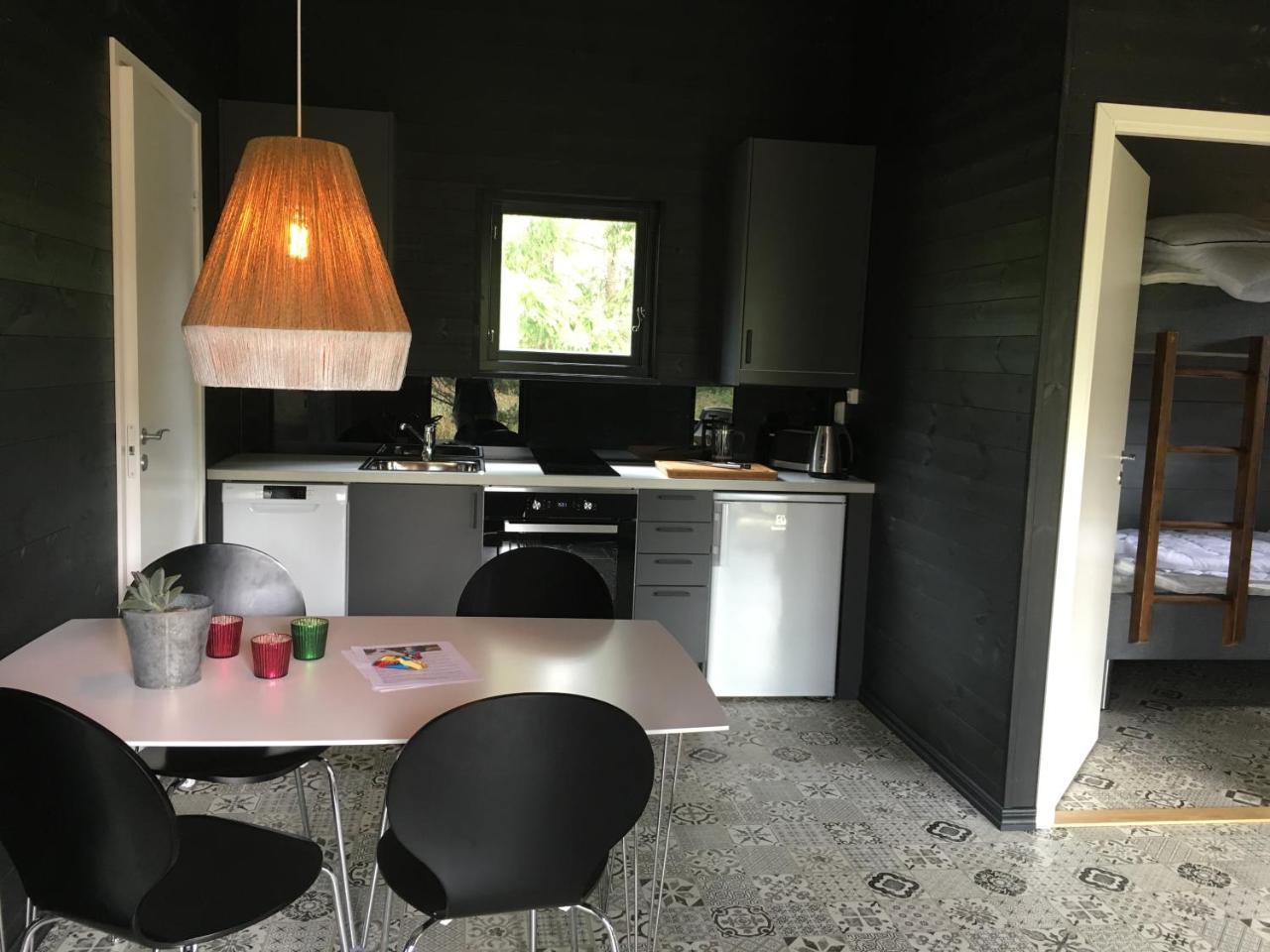 Maven Kustnaera Stugor Kappelshamn Extérieur photo